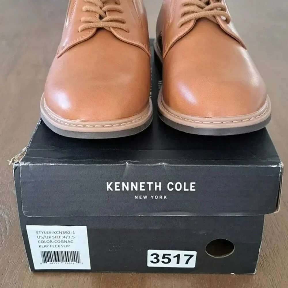 Kenneth Cole Klay Smooth Toe Oxford with Flex - Color: Cognac - Size: Kid 4